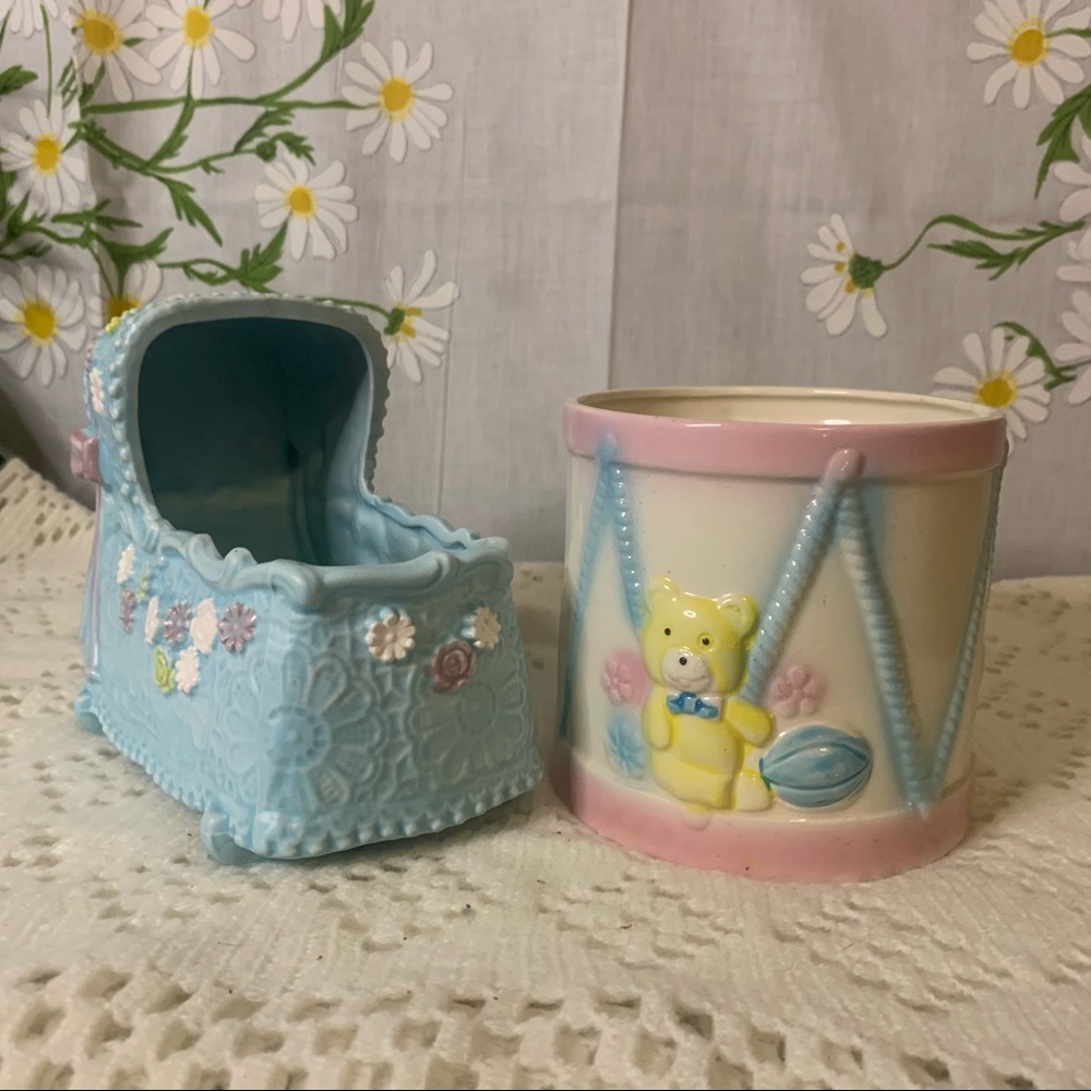 Vintage 60s pastel blue bassinet drum baby planter - Picture 2 of 7